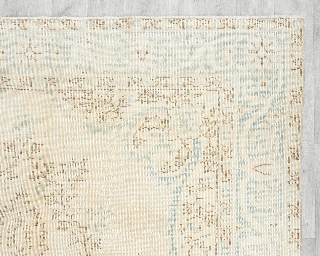 Beige Turkish Oushak Rug 5' 8" x 9' 10" Hand-Knotted pattern