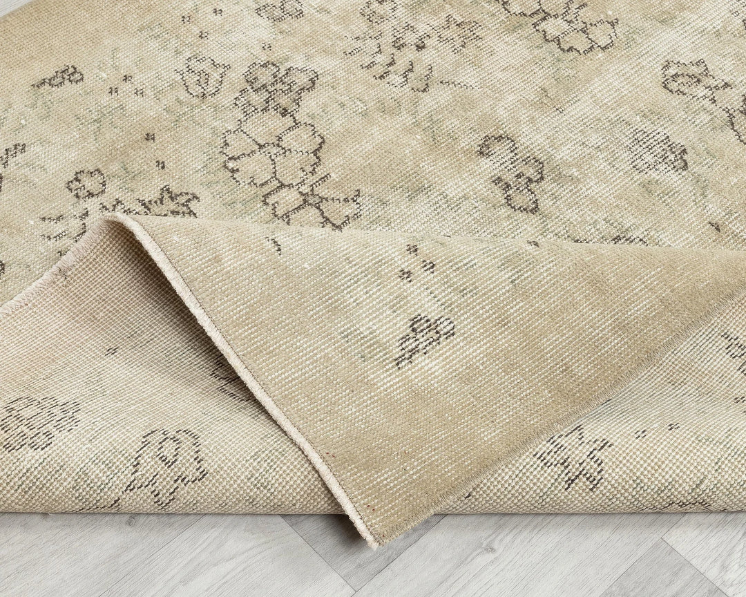 Beige Turkish Oushak Rug 6'8" x 3'9" Hand-Knotted | No. VR97662