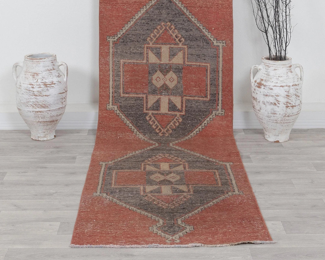 Multicolor Turkish Oushak Rug 2'9" x 11'6" Hand-Knotted | No. VR97700