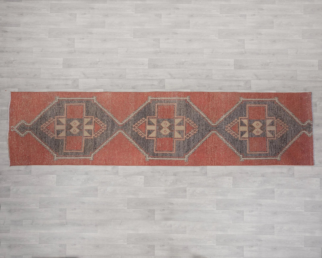 Multicolor Turkish Oushak Rug 2'9" x 11'6" Hand-Knotted | No. VR97700