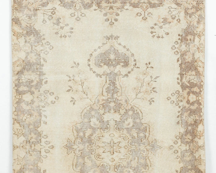 Beige Turkish Oushak Rug 3' 10" x 6' 5" Hand-Knotted | No. VR97723