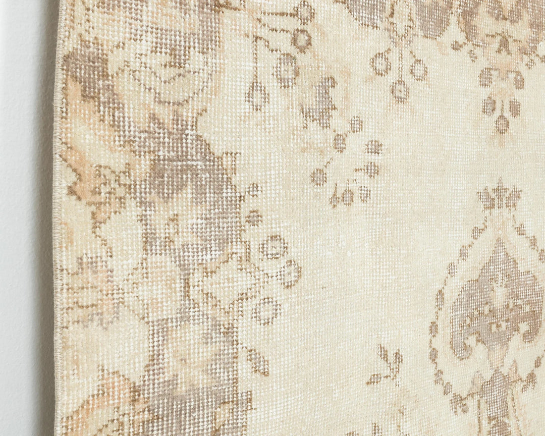 Beige Turkish Oushak Rug 3' 10" x 6' 5" Hand-Knotted | No. VR97723
