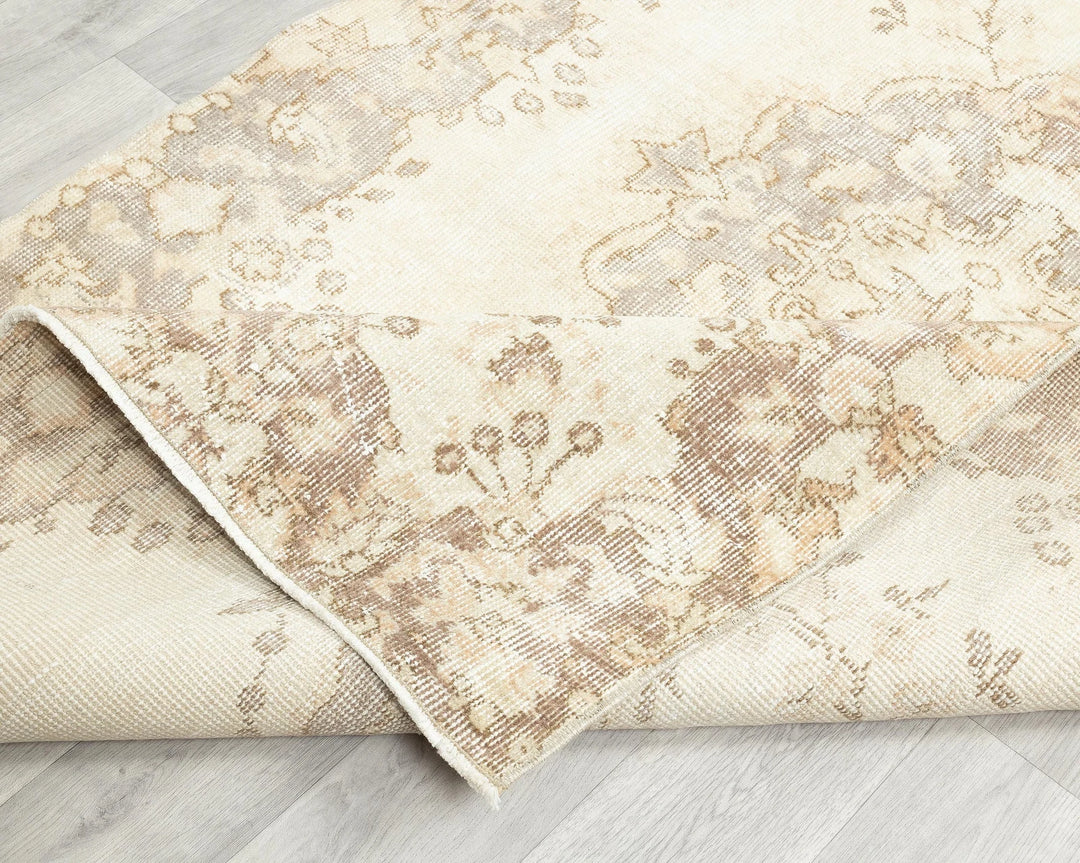 Beige Turkish Oushak Rug 3' 10" x 6' 5" Hand-Knotted | No. VR97723