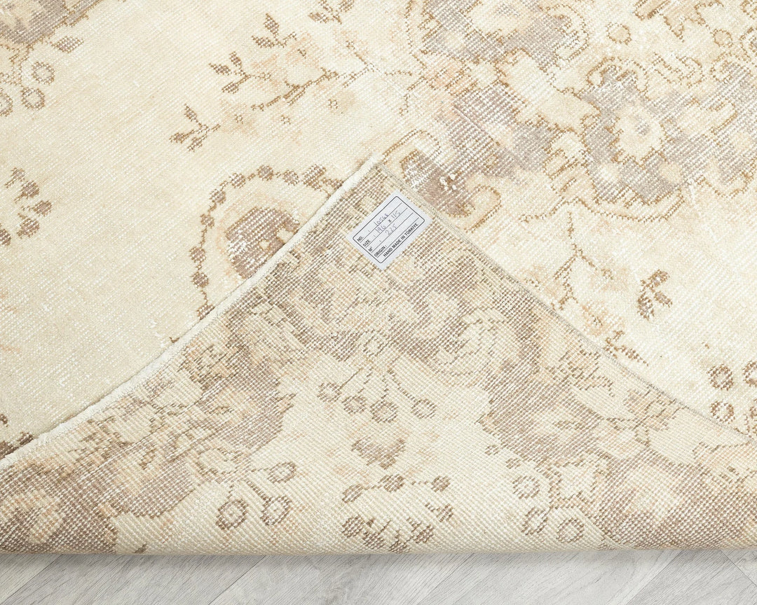 Beige Turkish Oushak Rug 3' 10" x 6' 5" Hand-Knotted | No. VR97723