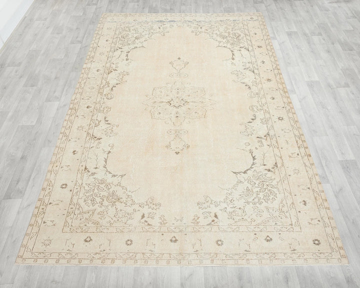 Beige Turkish Oushak Rug 6'10" x 10'2" Hand-Knotted | No. VR97753