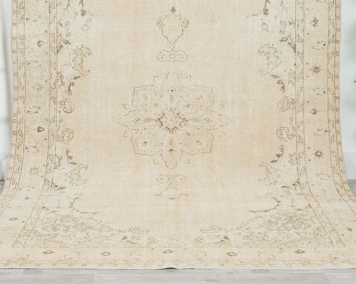 Beige Turkish Oushak Rug 6'10" x 10'2" Hand-Knotted | No. VR97753