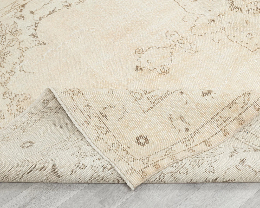 Beige Turkish Oushak Rug 6'10" x 10'2" Hand-Knotted | No. VR97753