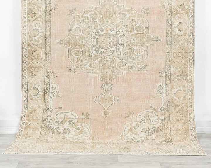 Beige Turkish Oushak Rug 5' 1" x 7' 11" Hand-Knotted | No. VR97934