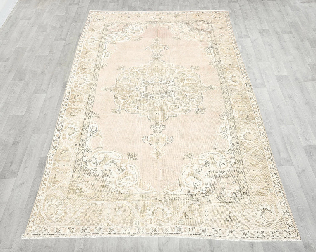 Beige Turkish Oushak Rug 5' 1" x 7' 11" Hand-Knotted | No. VR97934