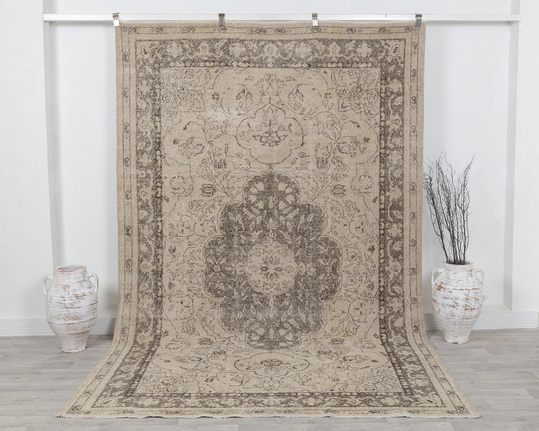 Beige Turkish Oushak Rug 6'7" x 10'4" Hand-Knotted