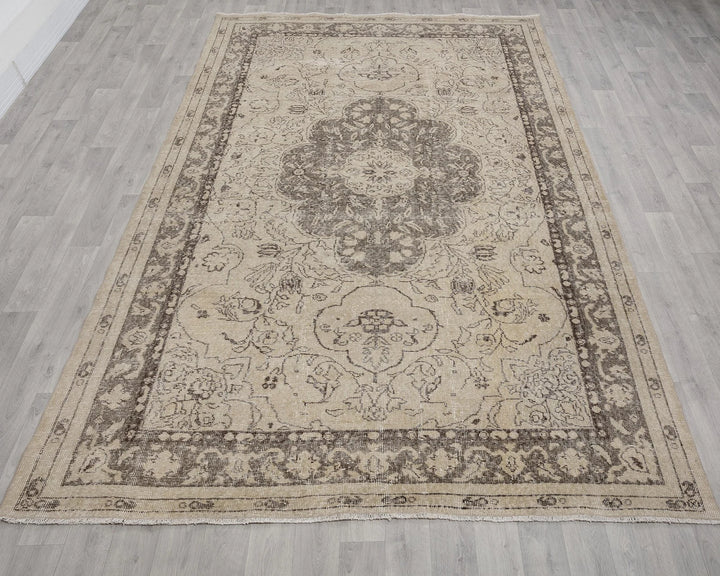 Beige Turkish Oushak Rug 6'7" x 10'4" Hand-Knotted view 9