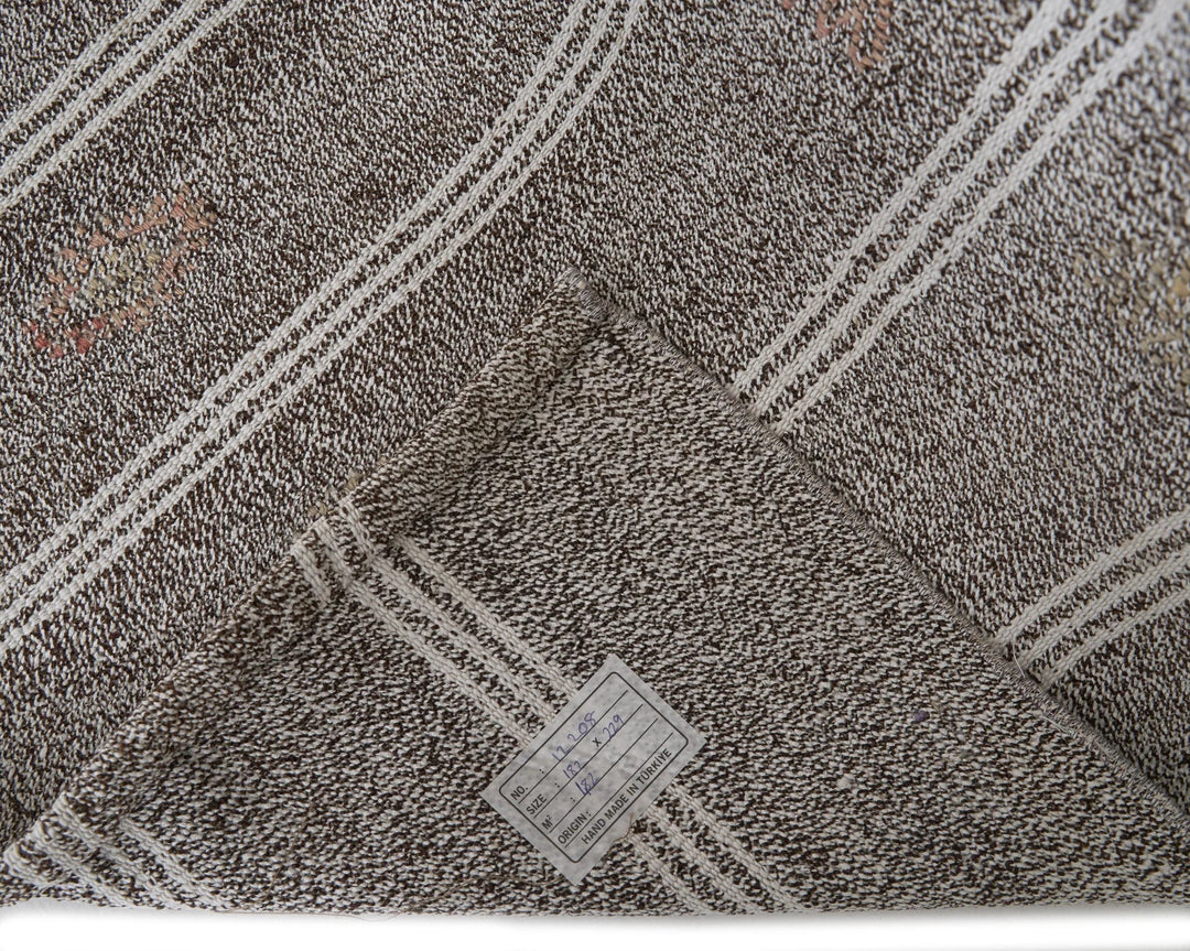 Gray Kilim Rug 6' x 7' 6" | No. VR98079