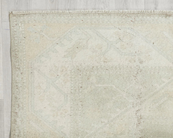 Beige Turkish Oushak Rug 5'5" x 9'6" Hand-Knotted | No. VR98399