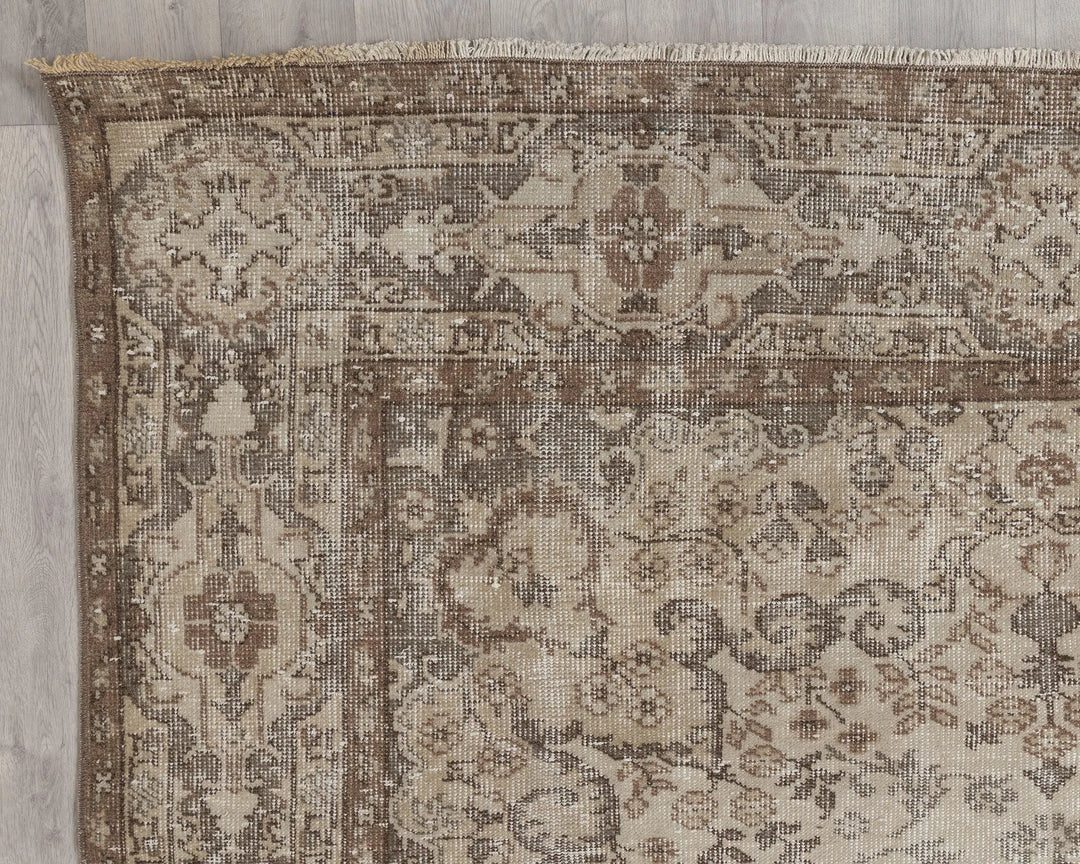 Beige Turkish Oushak Rug 6' 2" x 10' 1" Hand-Knotted | No. VR98750