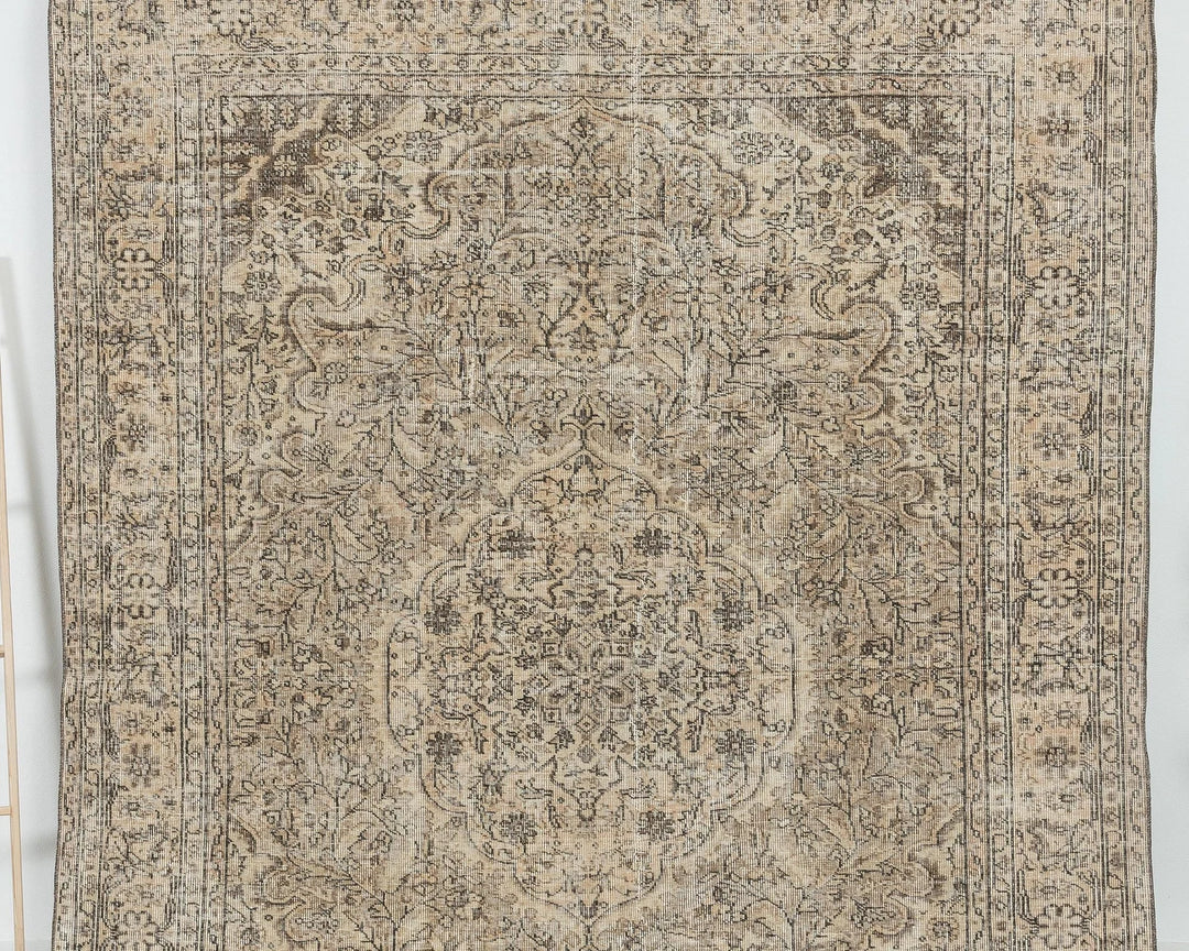 Multicolor Turkish Oushak Rug 6'8" x 9'2" Hand-Knotted | No. VR98771