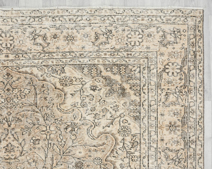 Multicolor Turkish Oushak Rug 6'8" x 9'2" Hand-Knotted | No. VR98771