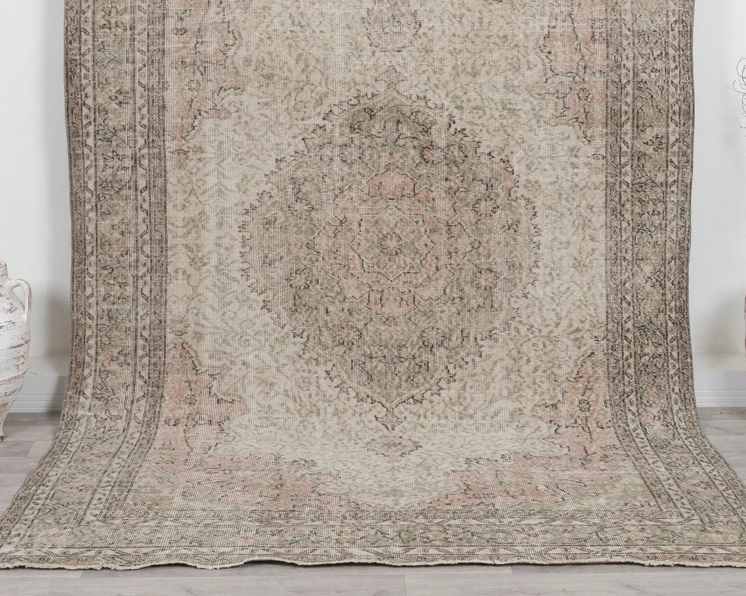Beige Turkish Oushak Rug 6'6" x 9'7" Hand-Knotted | No. VR98887