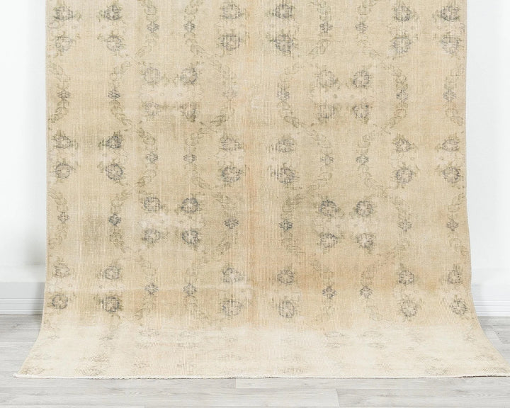 Multicolor Turkish Vintage Rug 8' x 4' 9" Hand-Knotted | No. VR99147