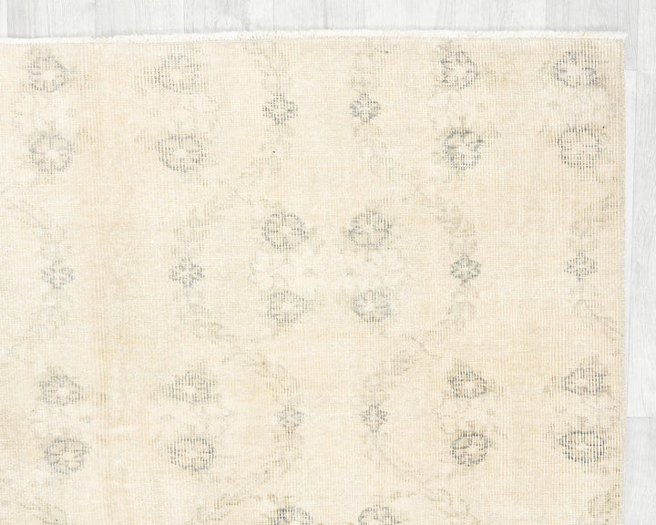 Multicolor Turkish Vintage Rug 8' x 4' 9" Hand-Knotted | No. VR99147