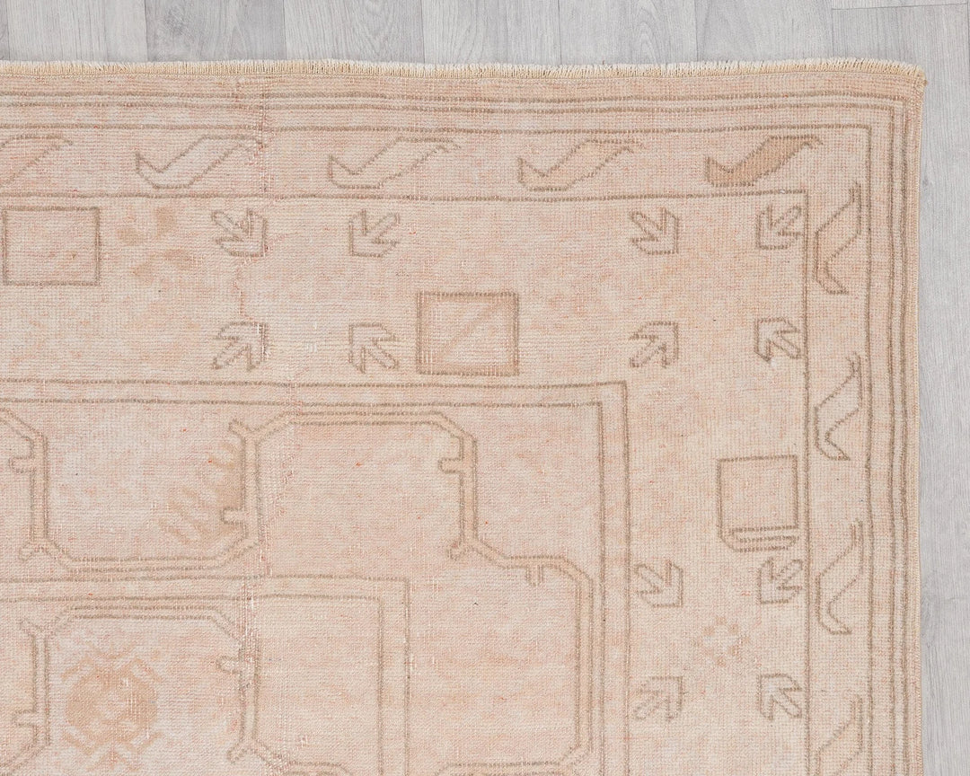 White Turkish Oushak Rug 6' 4" x 9' 7" Hand-Knotted | No. VR99329