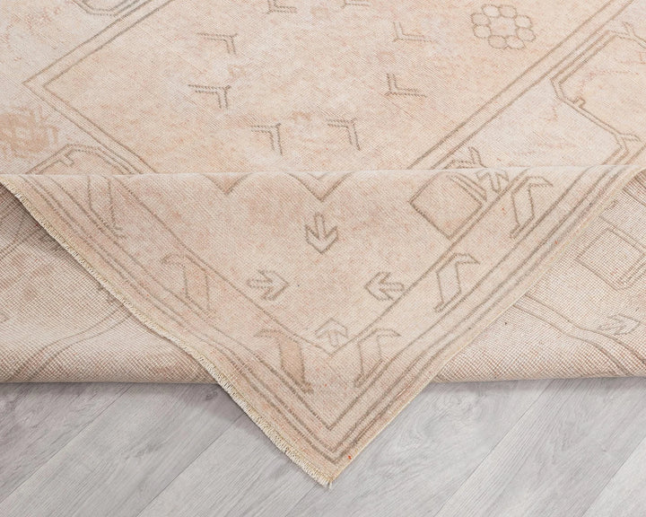 White Turkish Oushak Rug 6' 4" x 9' 7" Hand-Knotted | No. VR99329