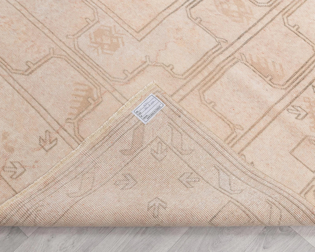 White Turkish Oushak Rug 6' 4" x 9' 7" Hand-Knotted | No. VR99329