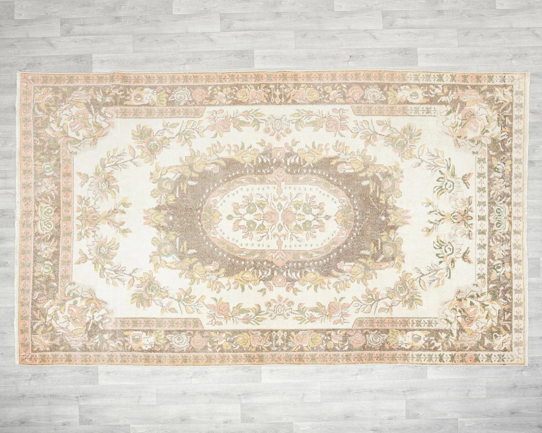 Neutral Oushak Rug 6' 2" x 10' 2" | No. VR99785
