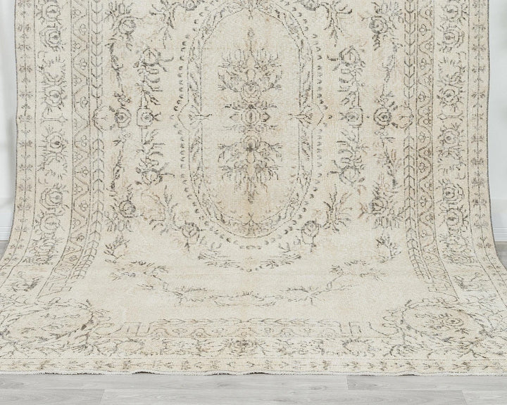 Beige Turkish Oushak Rug 6' 4" x 10' 2" Hand-Knotted detail