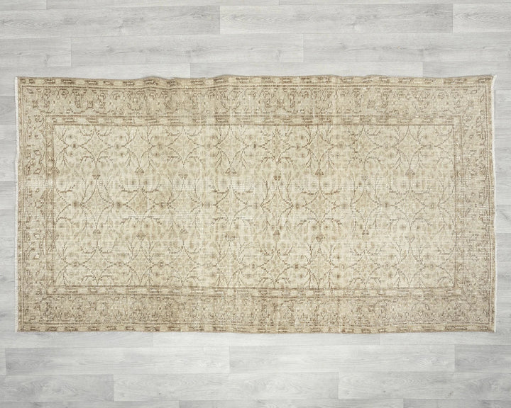 Beige Turkish Oushak Rug 0'4" x 6'9" Hand-Knotted | No. VR99982