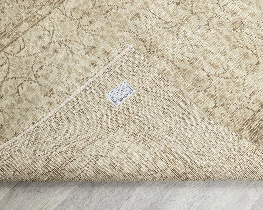 Beige Turkish Oushak Rug 0'4" x 6'9" Hand-Knotted | No. VR99982
