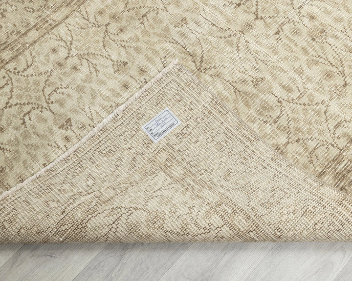 Beige Turkish Oushak Rug 0'4" x 6'9" Hand-Knotted | No. VR99982
