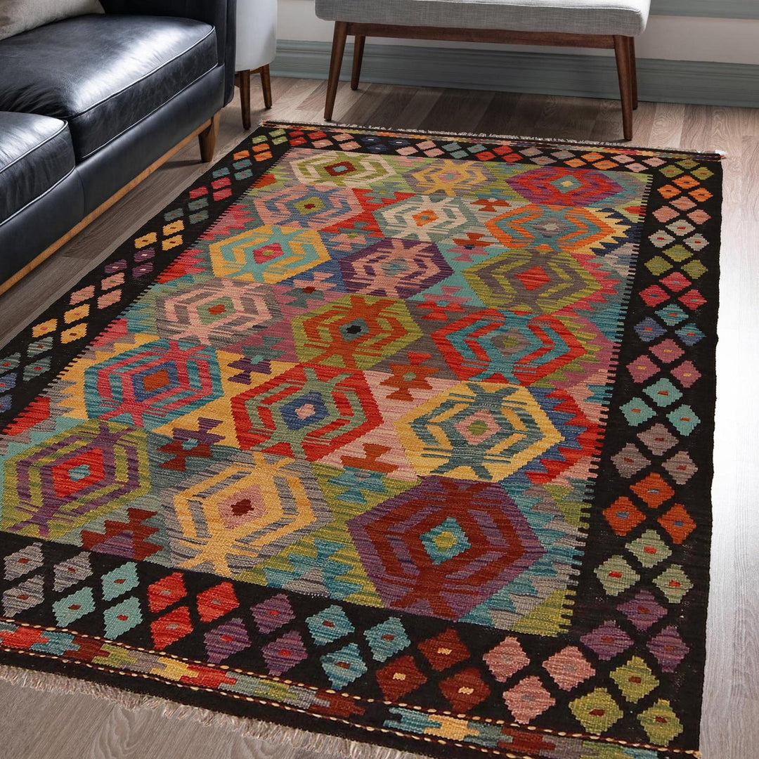 Hand Woven Wool Kelim 4' 11" x 6' 9" - No. AL61559