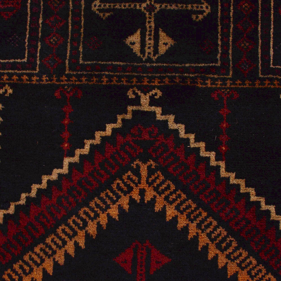 Fine Quality Prayer Rug 2' 11" x 4' 6" - No. AL54624