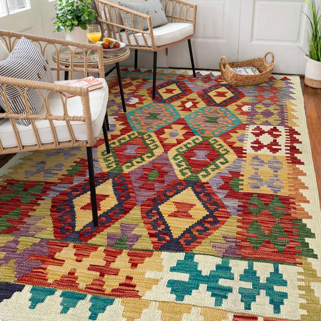 Afghan Kilim Rug 4' 1" x 5' 9" Flat-Weave texture