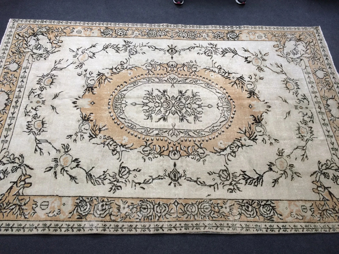 Beige Turkish Runner Rug 6' 5" x 9' 10" Hand-Knotted | No. WR10633