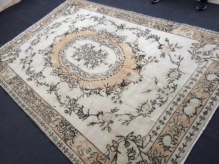 Beige Turkish Runner Rug 6' 5" x 9' 10" Hand-Knotted | No. WR10633