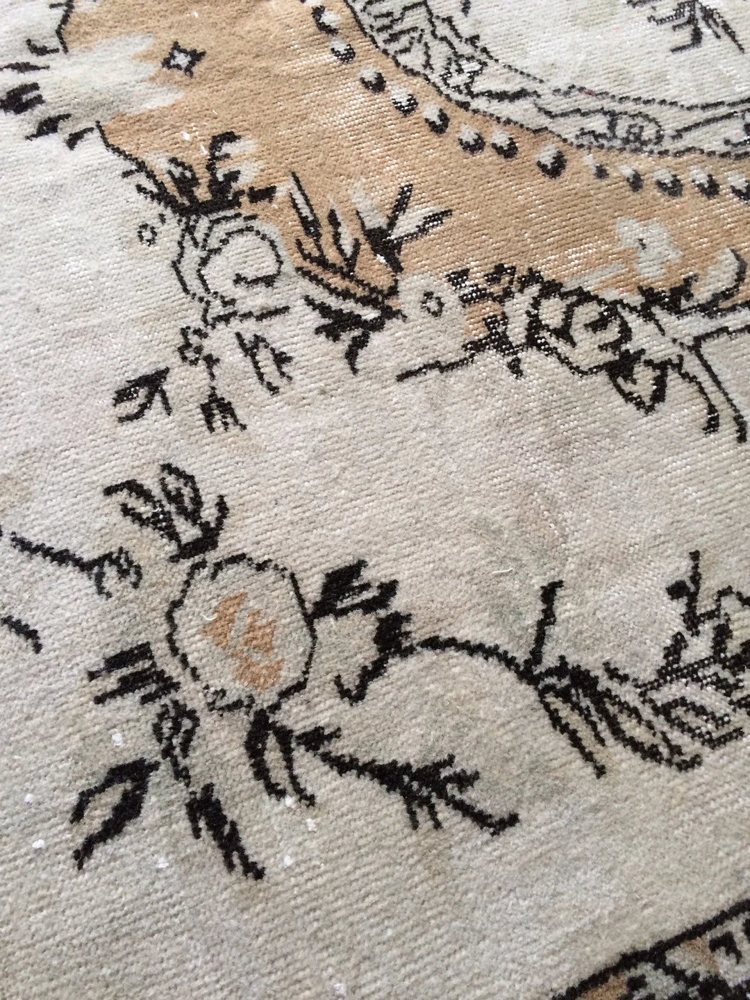 Beige Turkish Runner Rug 6' 5" x 9' 10" Hand-Knotted | No. WR10633