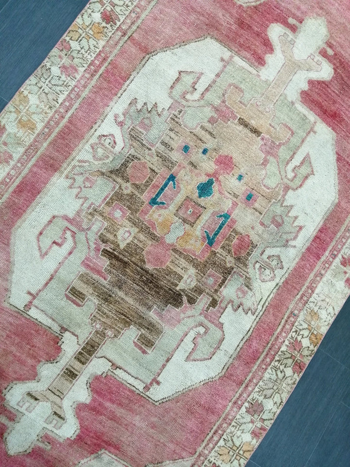 Beige Turkish Runner Rug 4' 9" x 10' 6" Hand-Knotted | No. WR10738