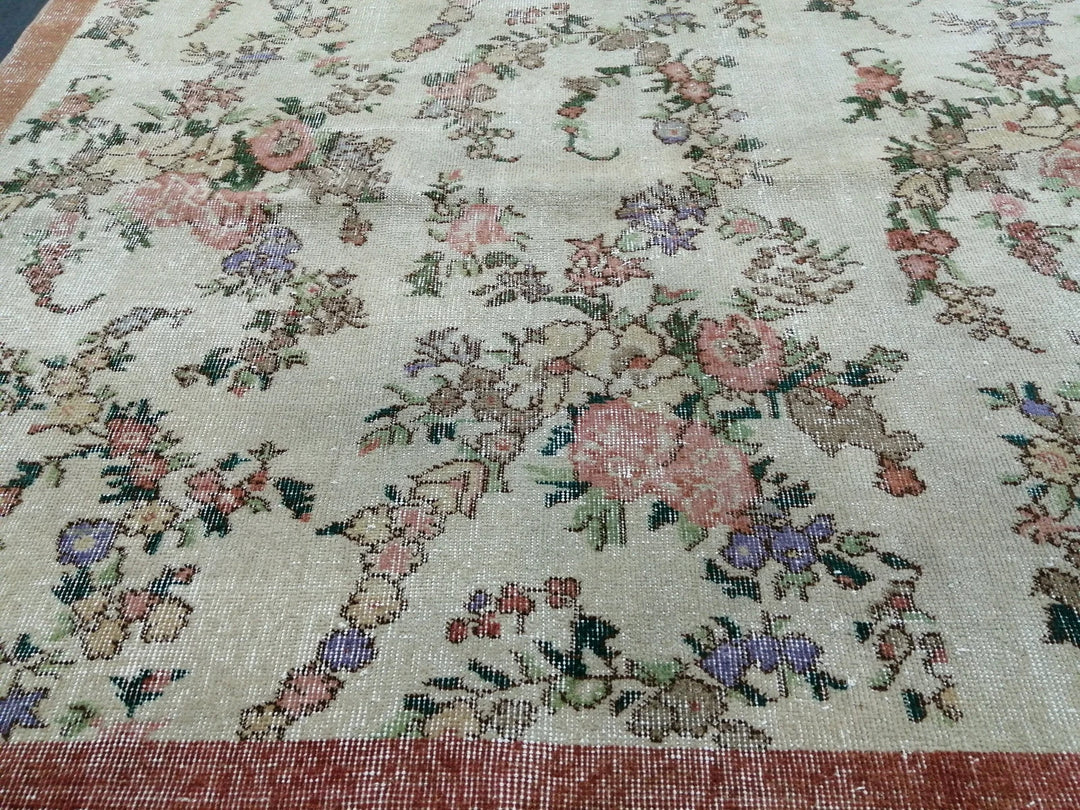 Beige Turkish Runner Rug 5' 8" x 9' 8" Hand-Knotted | No. WR12012