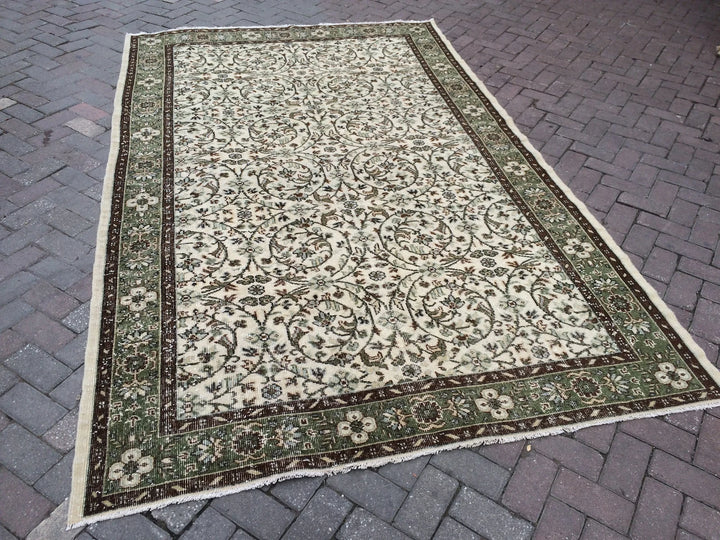 Green Turkish Runner Rug 6' x 10' Hand-Knotted | No. WR12098