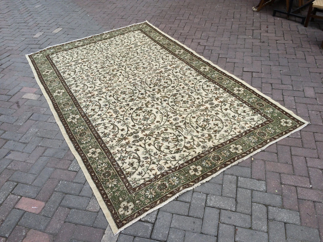 Green Turkish Runner Rug 6' x 10' Hand-Knotted | No. WR12098