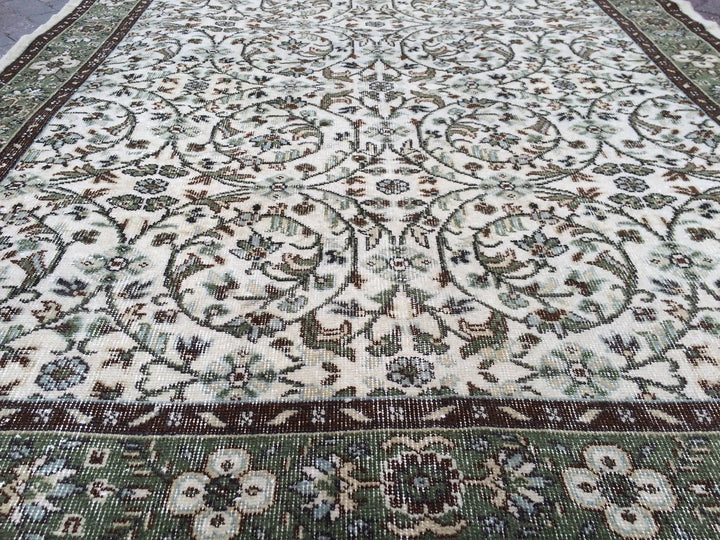 Green Turkish Runner Rug 6' x 10' Hand-Knotted | No. WR12098