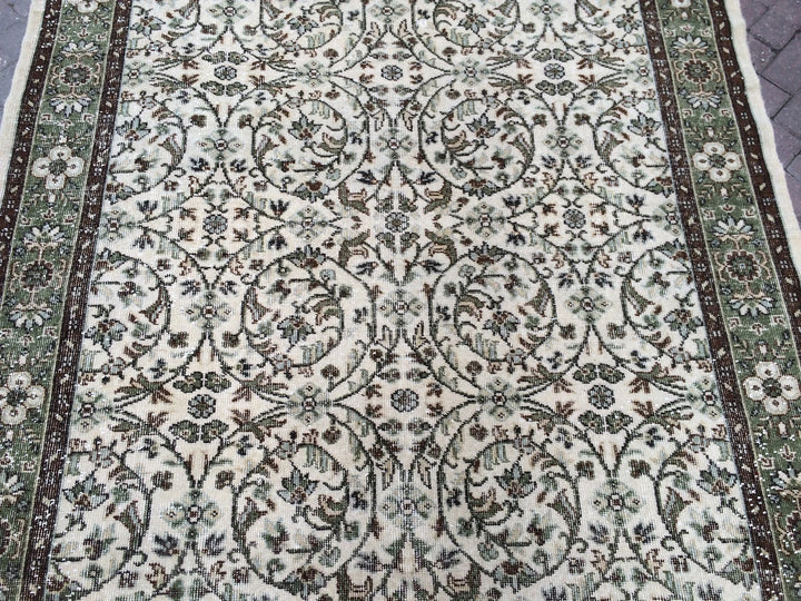Green Turkish Runner Rug 6' x 10' Hand-Knotted | No. WR12098