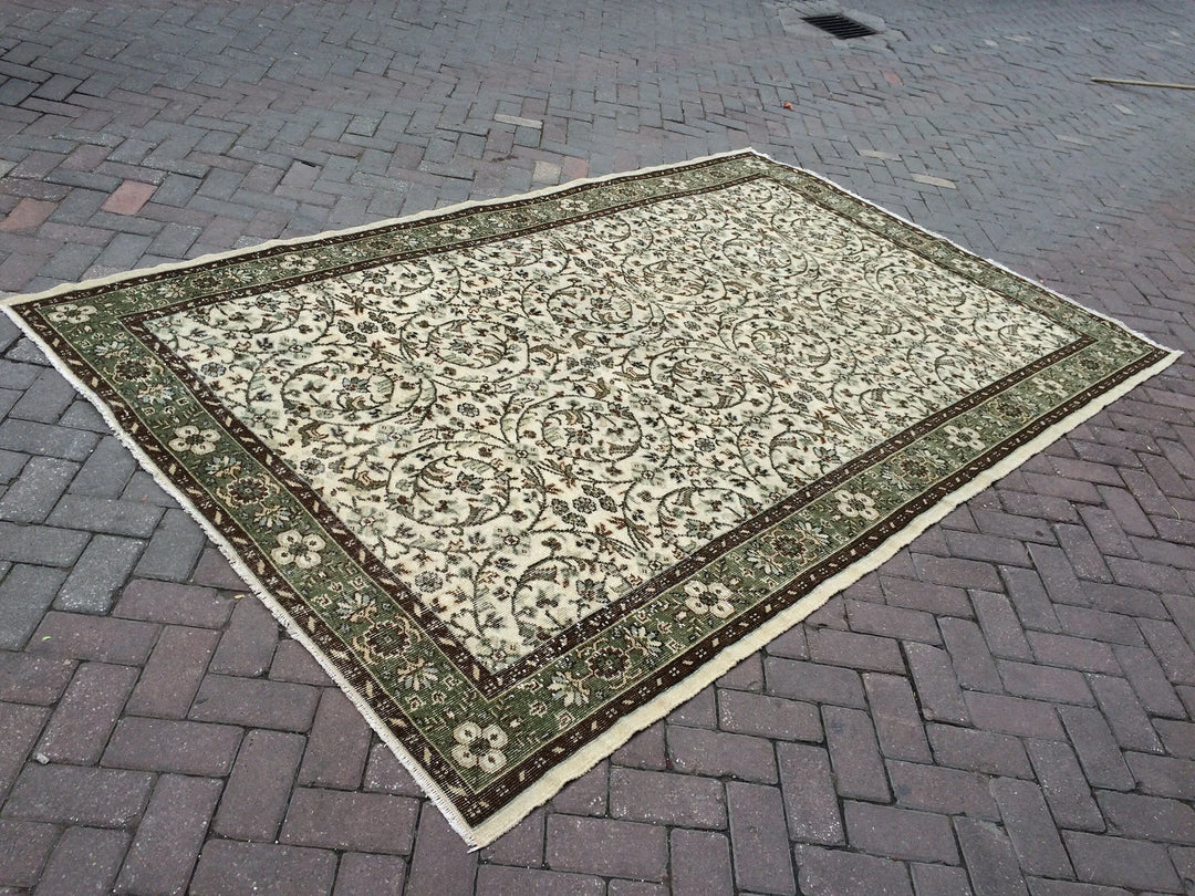 Green Turkish Runner Rug 6' x 10' Hand-Knotted | No. WR12098