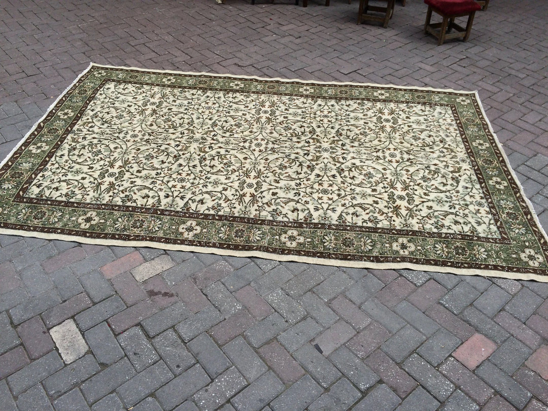 Green Turkish Runner Rug 6' x 10' Hand-Knotted | No. WR12098