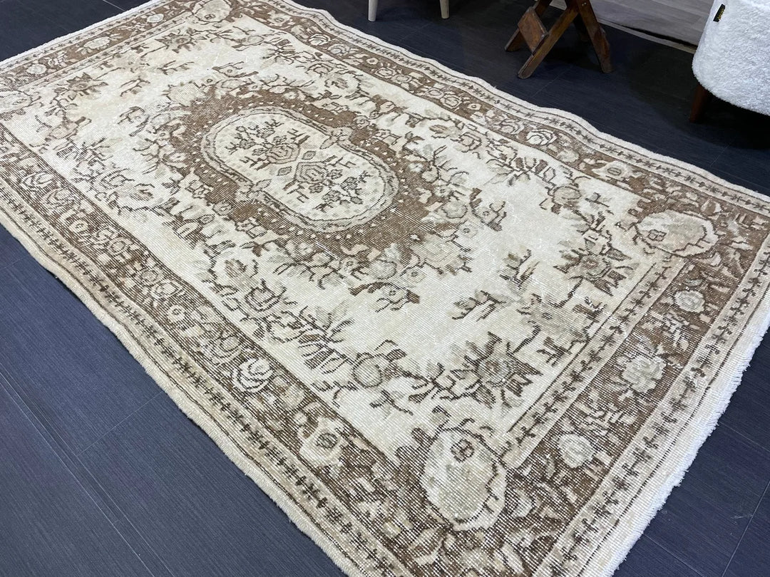 Turkish Runner Rug 3' 11" x 6' 11" Hand-Knotted | No. WR12270