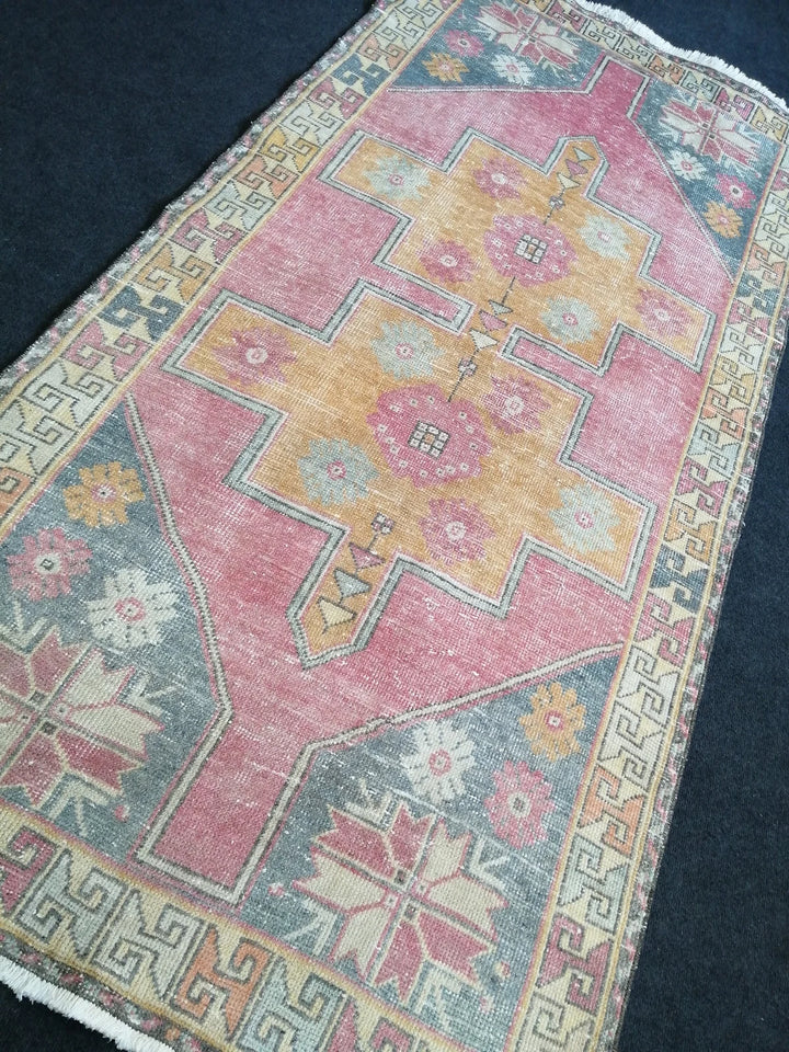 Beige Turkish Runner Rug 4' x 8' Hand-Knotted | No. WR12482