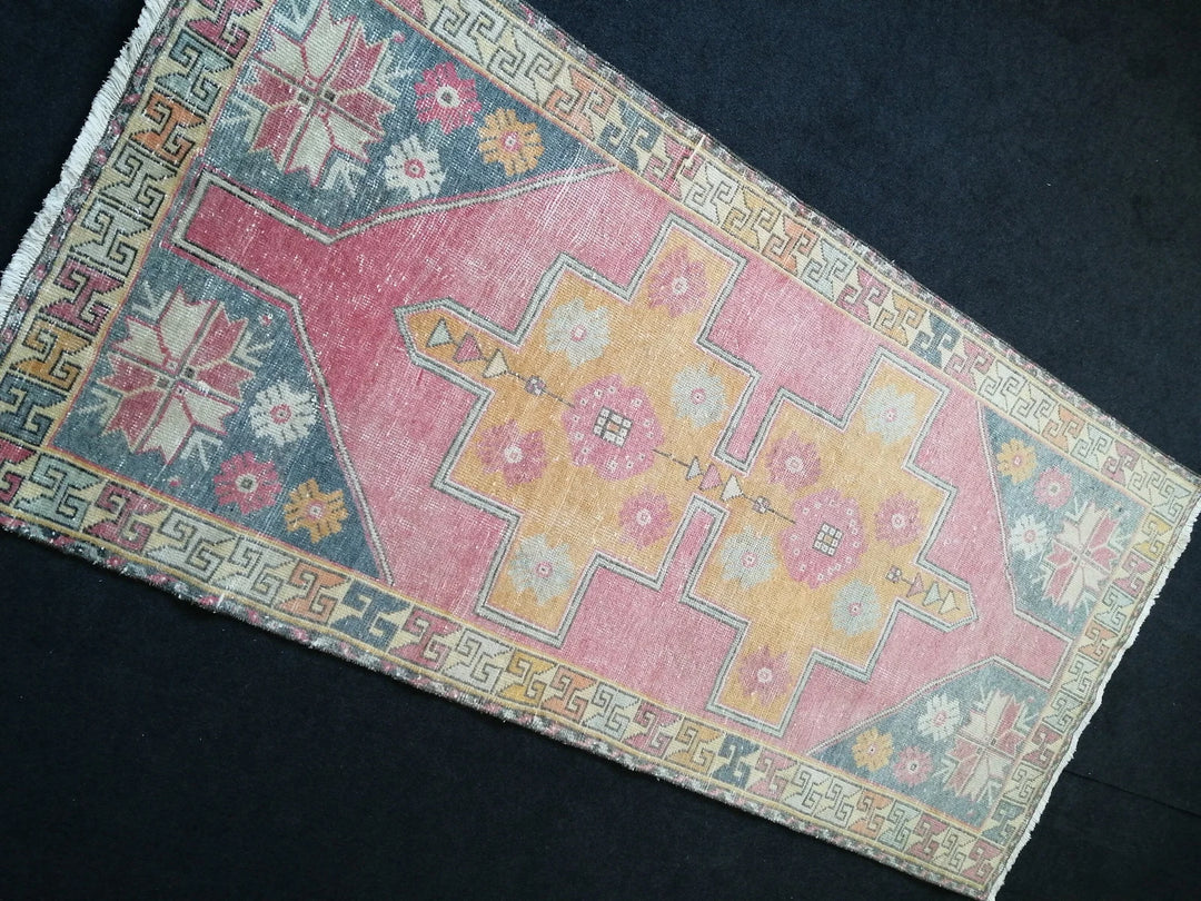 Beige Turkish Runner Rug 4' x 8' Hand-Knotted | No. WR12482