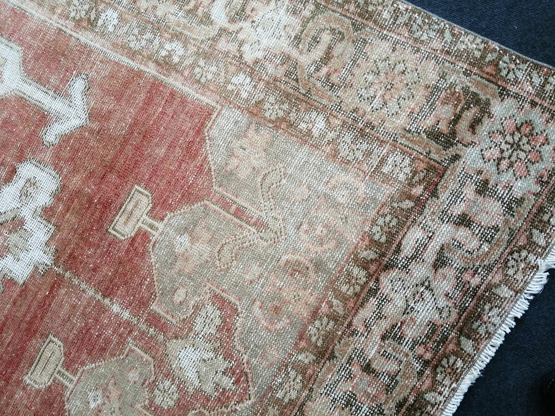 Beige Turkish Runner Rug 5' x 8' 8" Hand-Knotted | No. WR14624