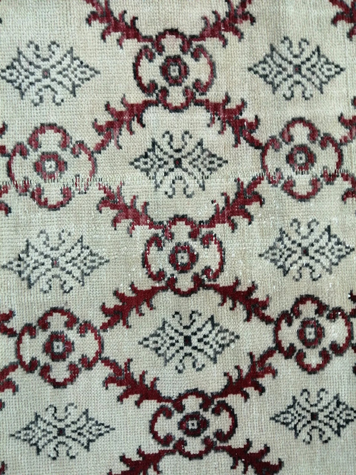 Tan Turkish Runner Rug 3' 1" x 6' 9" Hand-Knotted | No. WR15580